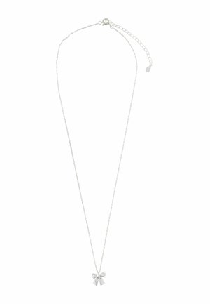 Silberne Halskette mit einem Anhänger in Schleifenform. Die Kette ist zart mit kleinen Gliedern und hat einen verstellbaren Verschluss am Rücken.