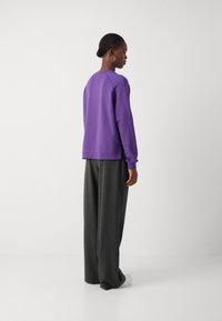 Marc O'Polo DENIM RAGLAN SLEEVES - Melegítőfelső - active purple