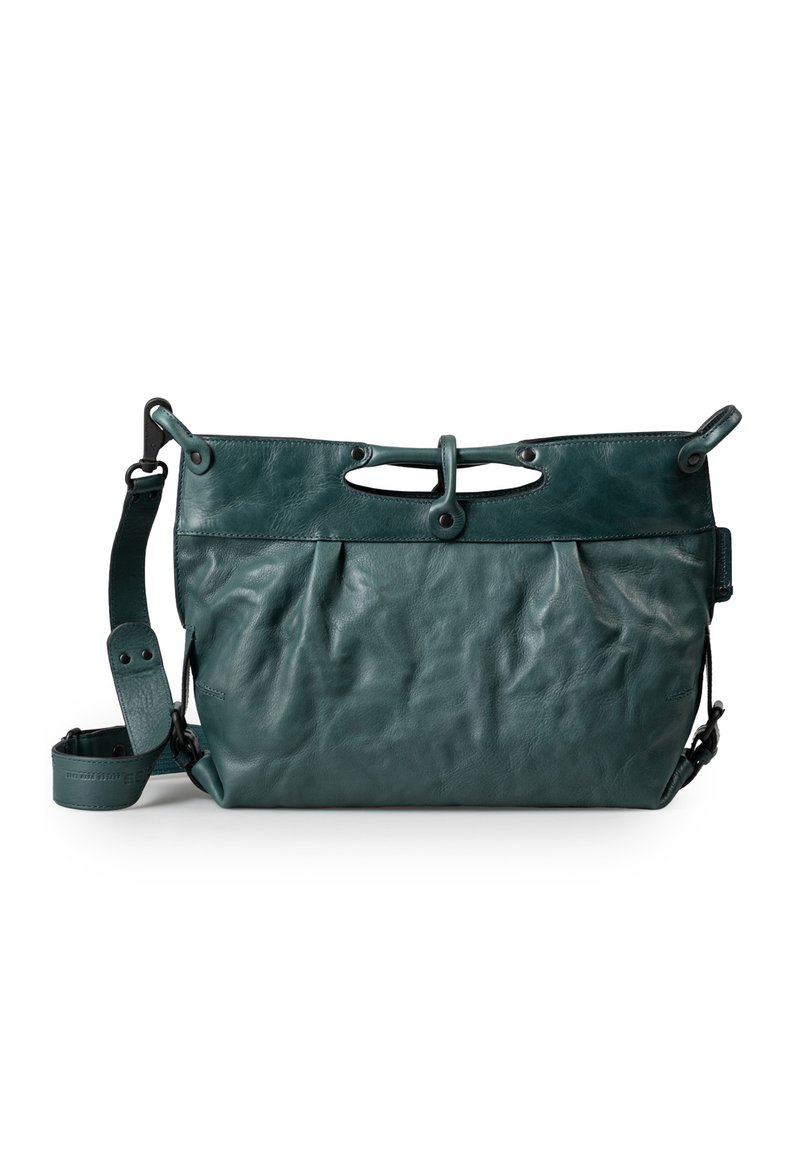 Borsa in pelle turchese con finitura strutturata, dotata di una parte superiore aperta, una chiusura a loop unica e una tracolla regolabile.