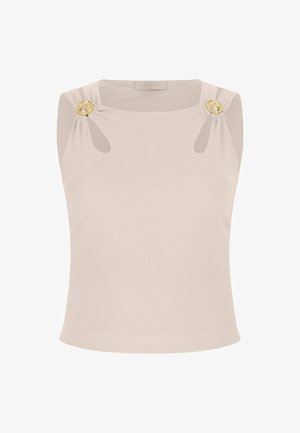 Helles beige ärmelloses Top mit gerippter Textur, das goldene dekorative Knöpfe an den Schultern und Ausschnittdetails an den Trägern aufweist.