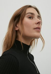 EDITED SVETLANA - Longsleeve - schwarz