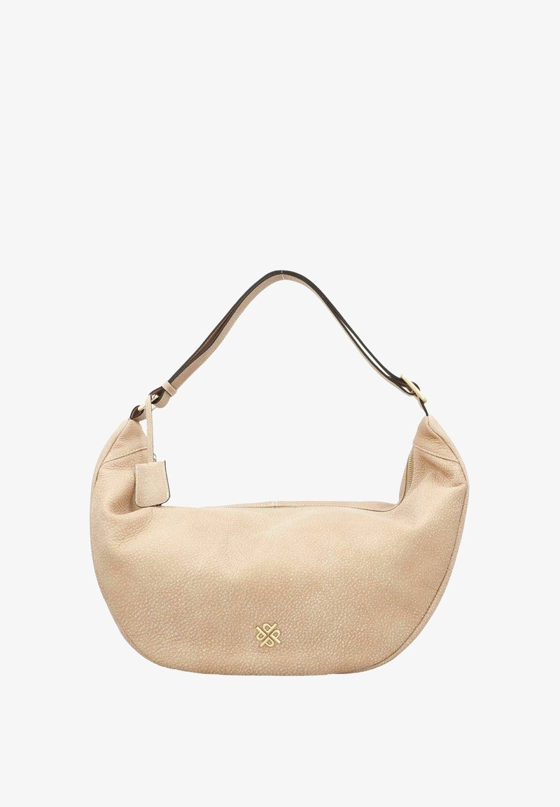 Bolso de hombro de cuero beige con forma curva, acabado texturizado, correa delgada marrón y pequeño detalle del logotipo en la parte frontal. Cierre de cremallera.
