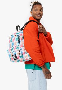 Eastpak DAY PAK'R - Reppu - smiley yy color