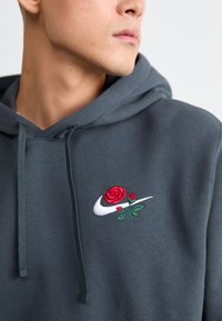 Nike Sportswear CLUB SEGA - Mikina - anthracite