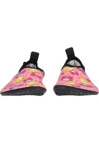 Rosa Wasserschuhe mit einem Muster aus Emojis, schwarzer Gummisohle, elastischem Rand und kleinen Zuglaschen für ein einfaches Anziehen.