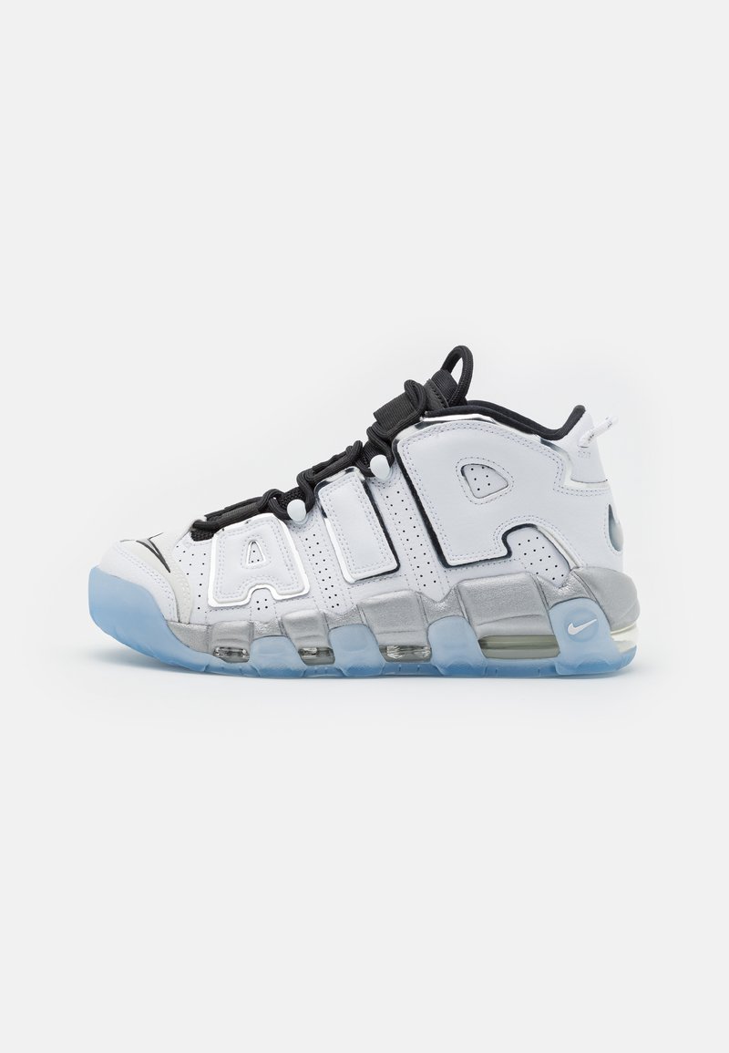 Nike Sportswear - AIR MORE UPTEMPO - Sporta apavi - white/metallic silver/black/clear, Palielināt