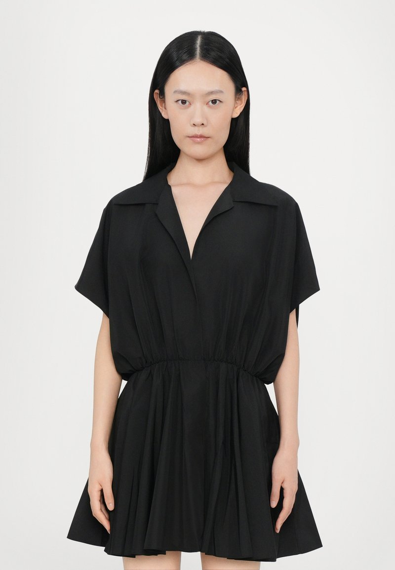 Norma Kamali - SUPER SLEEVELESS SHIRT FLARED MINI DRESS - Robe chemise - black, Agrandir