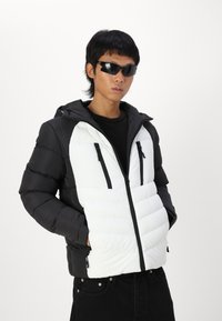 Brave Soul COLTER - Chaqueta de invierno - black/ white