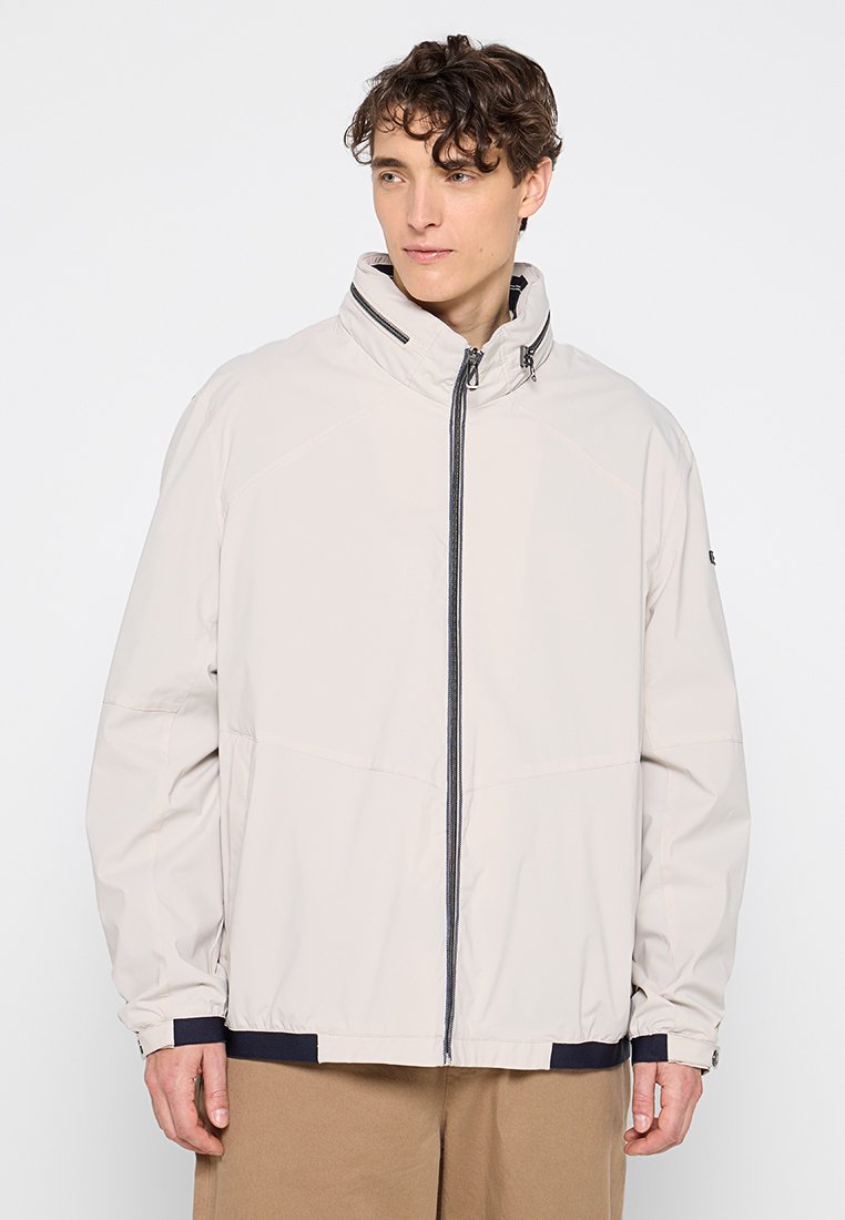 Bugatti Lichte jas crème