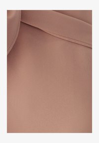 Atlasīts, light dusty rose