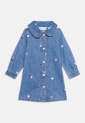 Name it, NMFEMILY DRESS - Robe en jean - medium blue denim