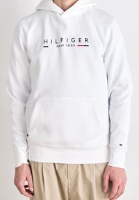 Tommy Hilfiger Jersey con capucha - white