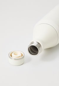 Thumbnail Image 3