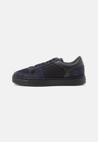 Δεν επιλέχθηκε, black/navy