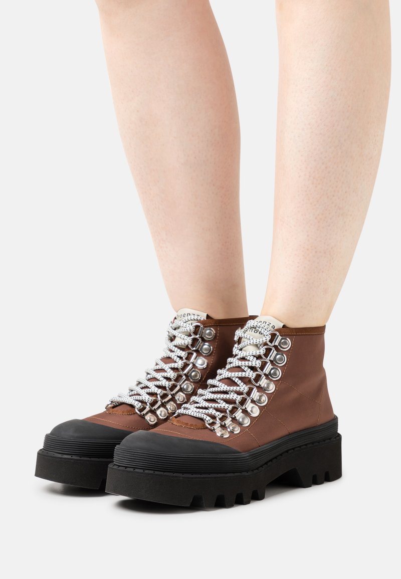 Proenza Schouler CITY LUG SOLE BOOTS Laceup ankle boots brown