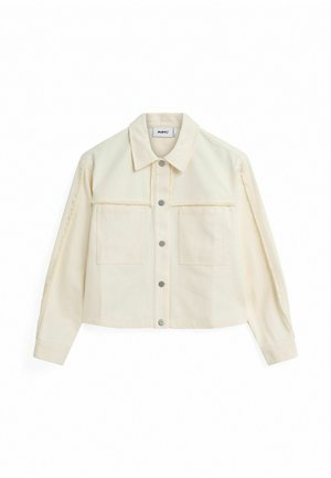 Cremefarbene Denimjacke mit einem kragenlosen Ausschnitt, Vorderknopfverschluss, zwei Brusttaschen und strukturierten Seitennähten.