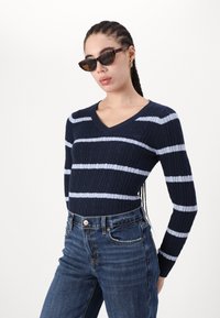 Hollister Co. ICON CABLE V NECK - Džemperis - eventide/grisaille