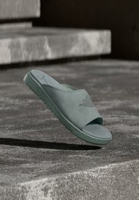 Δεν επιλέχθηκε, mica green