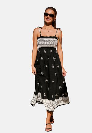 Cupshe, EMBROIDERED BOHO MIDI DRESS WITH TIE STRAPS - Vestito casual - black  white
