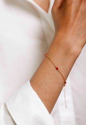 Design Letters, LITTLE BIG LOVE ARMBAND MIT MEHREREN HERZEN GOLD - Armbånd - gold plated