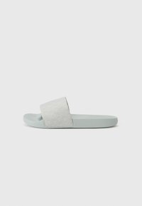 Unselected, mirage gray