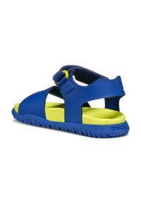 Sandal blu e giallo neon con tomaia sintetica, cinturino regolabile e suola testurizzata. Presenta un design aperto e il marchio GeoX.