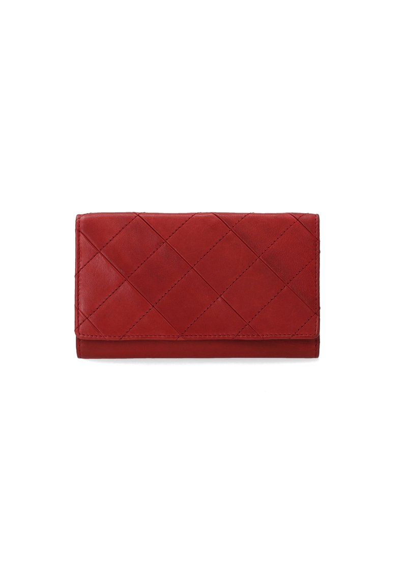Rote Lederbrieftasche mit einem gesteppten Design aus Rautenmustern, glatter Textur und gefalteter Form.