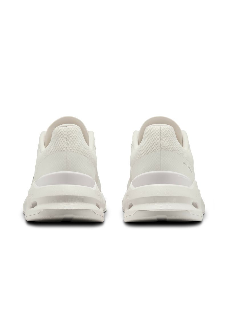 On CLOUDPULSE - Sportovní boty - white frost