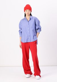 Gap Tall TRACK PANT - Tracksuit bottoms - modern red