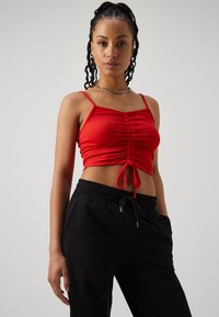 Pieces PCVITO STRAP CROP 2 PACK - Top - high risk red/black