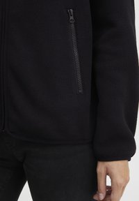 Oxmo OXNYMFE - Fleece jacket - black