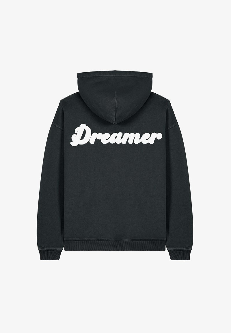 Felpa nera con cappuccio e tasca a marsupio sul fronte, caratterizzata dalla parola "Dreamer" in grande testo bianco a forma di bolla sul retro. Tessuto morbido.