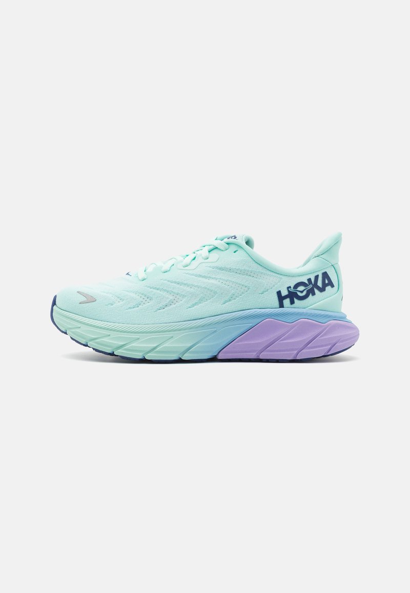 hoka arahi vs asics kayano
