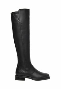 Botte noire en cuir, hauteur genou, avec une texture lisse, un bout rond et un petit talon empilé. Présente des détails de couture et un accent à pression.