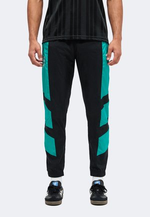adidas Originals, LIVERPOOL FC TRACK PANTS - Клубно облекло - black/equipment green