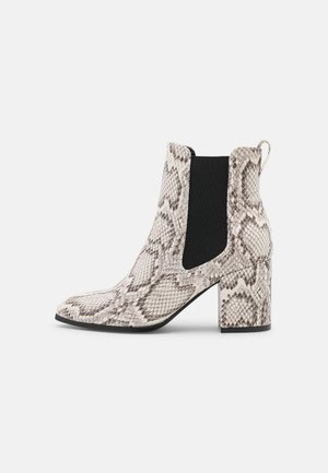 Classic ankle boots - multi-coloured