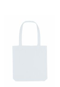 Witte tote bag gemaakt van stof met twee stevige handvatten, rechthoekige vorm, en zonder zichtbare patronen of accenten. Eenvoudig en functioneel ontwerp.