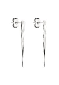 Zilveren metalen oorbellen met een lange, getextureerde taps toelopende vorm met een zigzagpatroon. Inclusief een standaard post voor een veilige draagervaring.