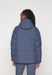 Patagonia JACKSON GLACIER - Jachetă cu puf - smolder blue