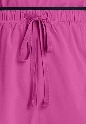 New Balance, RC ESSENTIAL SHORT 5" - Short de sport - pink heat