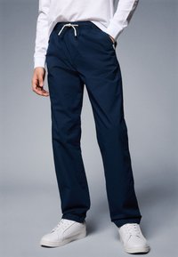 Tommy Hilfiger - REGULAR PULL ON PANT - Stoffhose - dark night navy Thumbnail-Bild 1