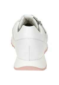 White leather sneaker with a padded collar, contrasting pink rubber sole, and zip closure, featuring a smooth texture and minimalist design.