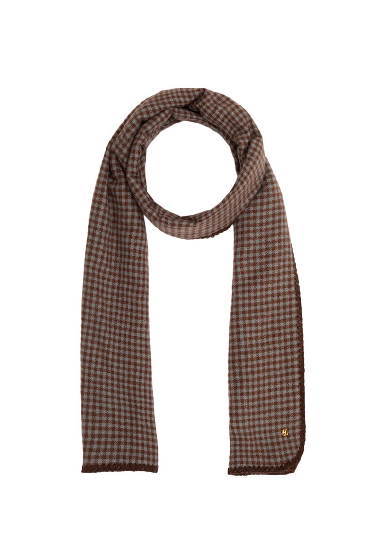 Brun og lyseblå ternet tørklæde med en blød tekstur, afsluttet med en brun kant og et lille gulllogo detalje.