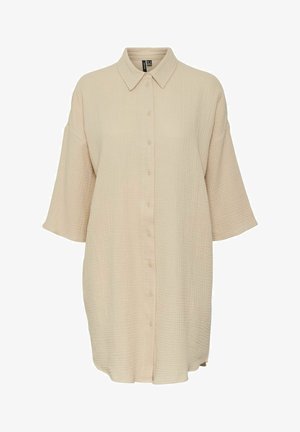 Beige skjorte med knapper, lavet af tekstureret stof, med krave, brede korte ærmer og en let løs pasform med en mellemlang længde.