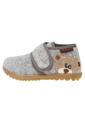 Grå filt børne-tøffel med velcrorem, gummisål og broderet teddy-bjørneansigt på siden.
