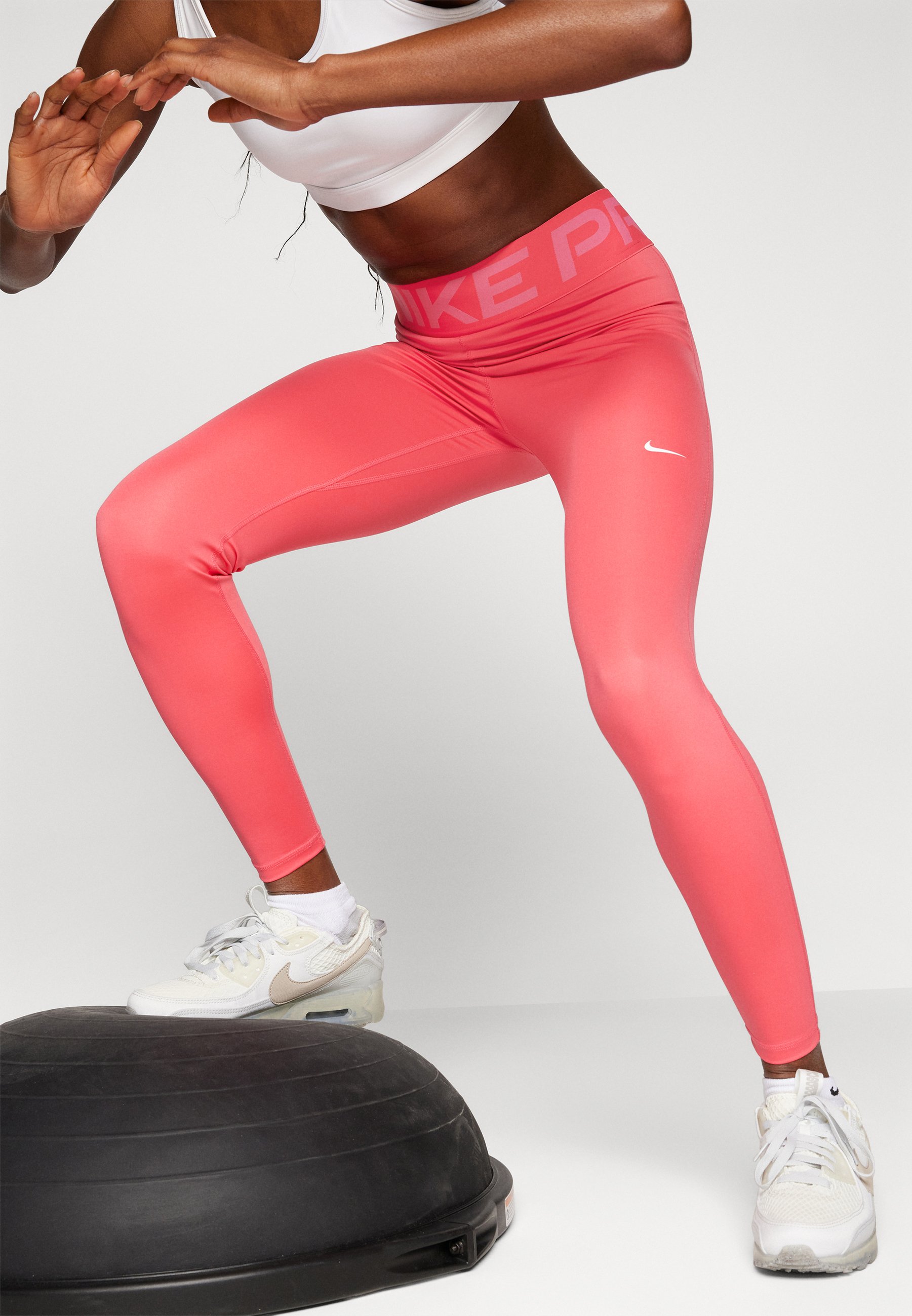 pink nike leggings set