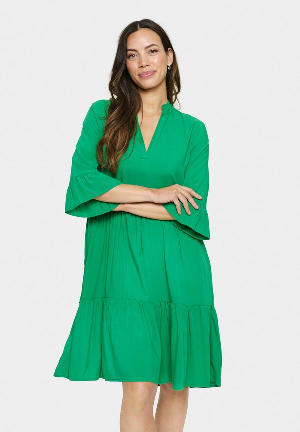 EDA SOLID - Freizeitkleid - jelly bean