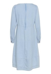 Svetlo modrá denimová šaty s dlhými rukávmi, okrúhlym výstrihom a zipsom na chrbte. Má z gathered rukávy a rozšírený lem. Jednoduchý dizajn.