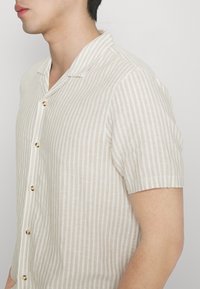 Pier One SHIRT-LINEN BLEND - Marškiniai - beige