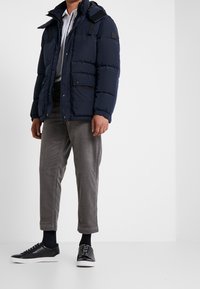 BOSS Kalhoty - grey